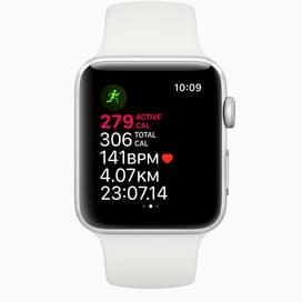 Смарт-часы Apple Watch Series 3 GPS 42mm Silver Aluminium Case with White Sport Band фото