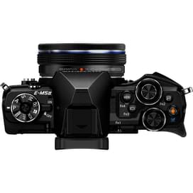 Беззеркальный фотоаппарат Olympus E-M5 II Silver с объективом EZ 14-42 Black фото