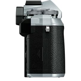 Беззеркальный фотоаппарат Olympus E-M5 Mark III Silver с объективом 14-42 EZ Silver фото