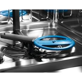 Встраиваемая посудомоечная машина Electrolux EES48401L фото