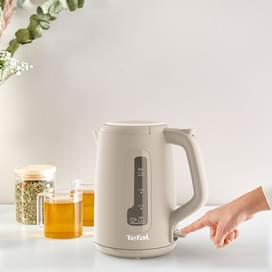 Электрический чайник Tefal KO-2M0B10 фото
