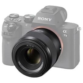 Объектив Sony SEL 50 mm f/1.8 фото