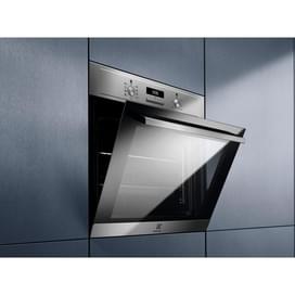 Встраиваемая духовка Electrolux EOF3H40BX фото