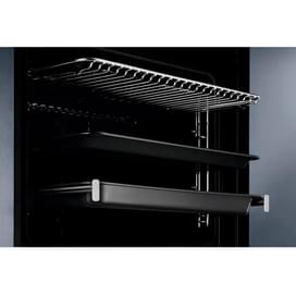 Встраиваемая духовка Electrolux EOF3H50BK фото