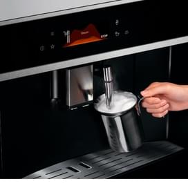 Встраиваемая кофемашина Electrolux KBC85Z фото
