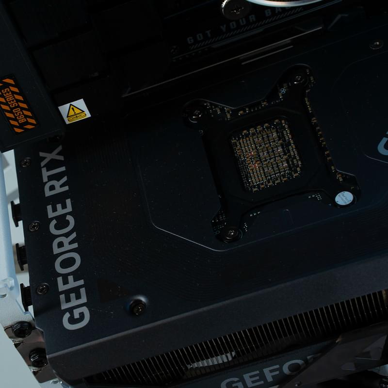 Игровой компьютер TechnoGaming 226 (AR7-7800X3D/RTX 5070 16GB/D5 32GB/SSD 1TB/B650M-E WIFI/СЖО/MOD3 Mini WH) - фото #9, Technodom.kz